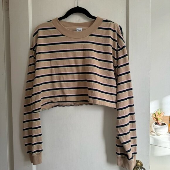Aritzia TNA Ryer Long Sleeve Crew Neck Crop Top - Picture 3 of 5
